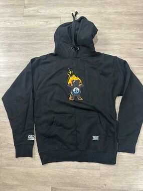 **NEW** Grizzly Men's Black Hoodie with Flaming 8-Ball Graphic Sz Medium
